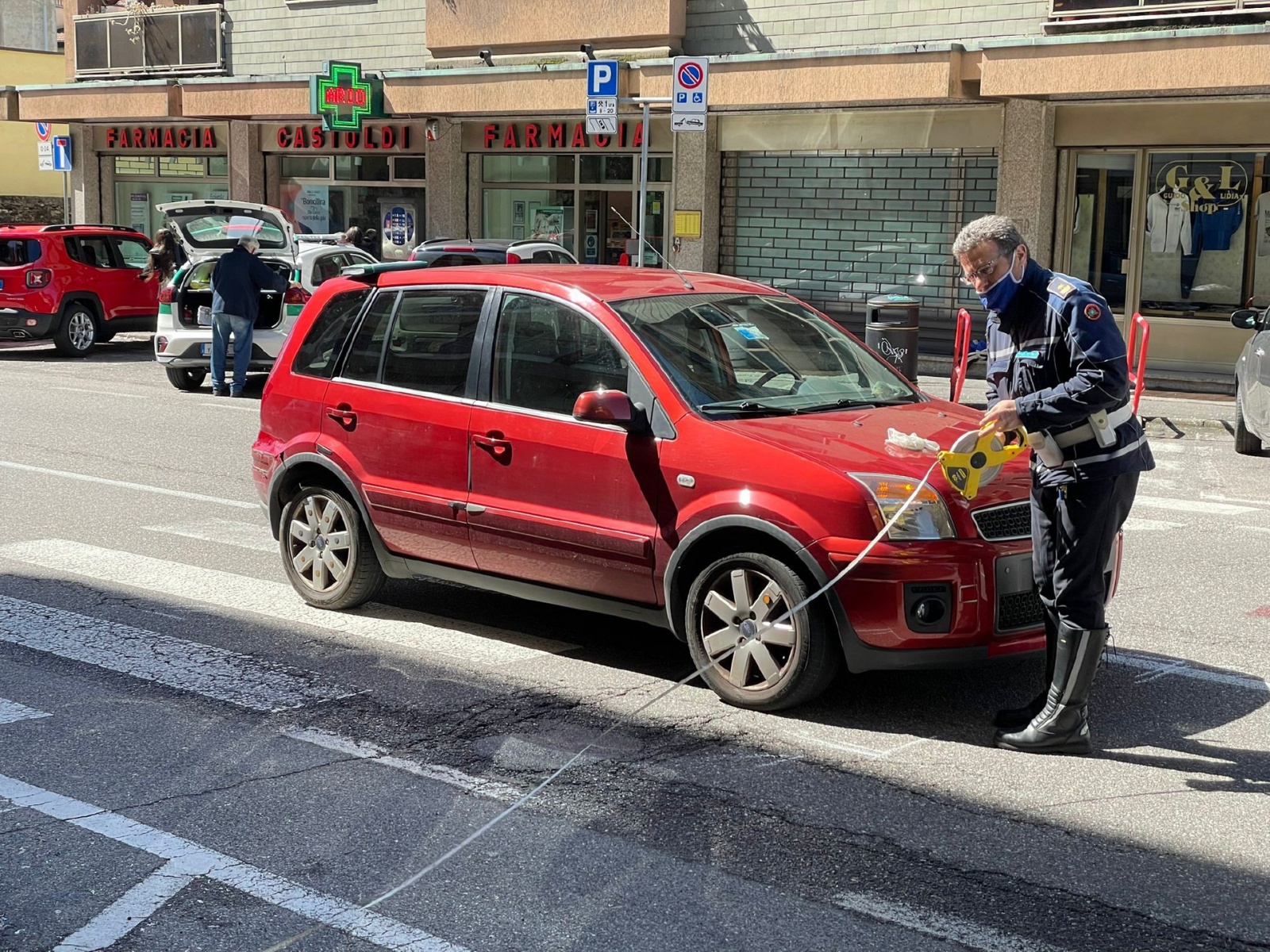 Il luogo dell’investimento del pedone, in via Caracciolo