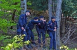 VALGANNA SAN GEMOLO OPERAZIONE ANTIBIVACCHI SPACCIATORI NEI BOSCHI, CARABINIERI COMPAGNIA LUINO, STAZIONE CUVIO E FORESTALI CUNARDO COORDINATI DAL CAPITANO ALESSANDRO VOLPINI, LUOGOTENENTE CARIOLA, MARESCIALLO CAPO SALVADORI E MARESCIALLO DI NISIO