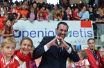 VARESE. BASKET LBA. OPENJOBMETIS VARESE-GIVOVA SCAFATI NELLA FOTO BRASE CON LE MANI A CUORE RINGRAZIA