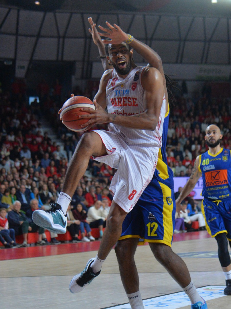 VARESE. BASKET LBA. OPENJOBMETIS VARESE-GIVOVA SCAFATI NELLA FOTO WOLDETENSAE