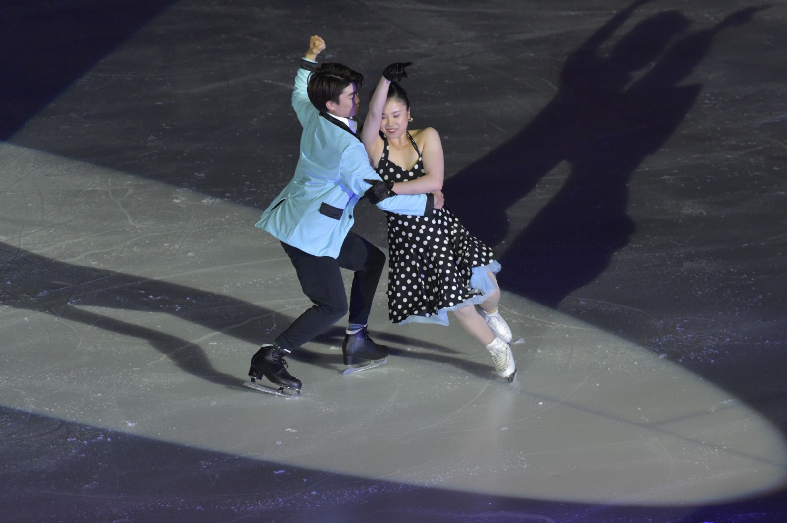 VARESE. JAPANESE DREAM ICE GALA CON CAROLINA KOSTNER E LA NAZIONALE GIAPPONESE ALLÕACINQUE ICE ARENA