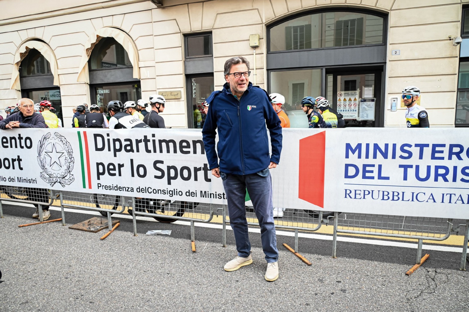 GRAN FONDO E MEDIO FONDO PARTENZE E VILLAGE NELLA FOTO MINISTRO GIORGETTI