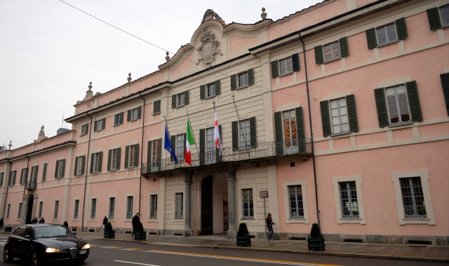 La memoria rende liberi”, rettore consegna agli studenti copie del