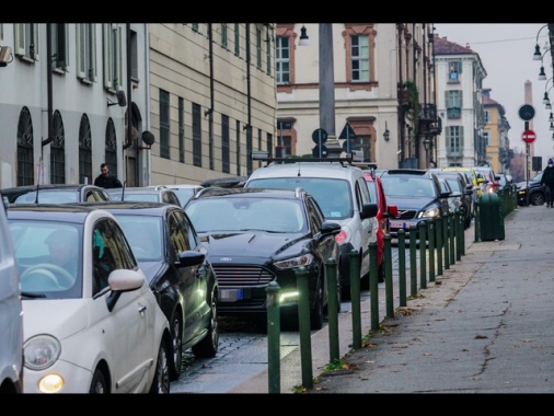 Il mercato dell'auto in Italia a gennaio cresce del 10,6%