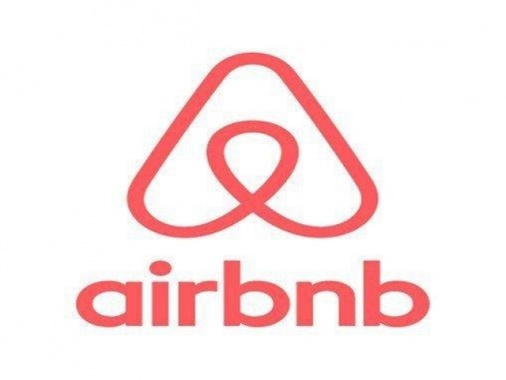 Airbnb vieta le telecamere nelle case in affitto dal 30 aprile