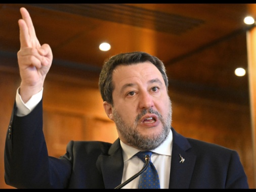 Salvini, con vittime mafie e con chi lotta contro questo cancro