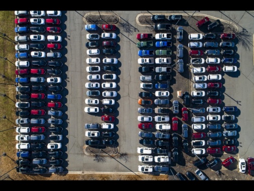 Gli ordini di beni durevoli negli Usa salgono oltre le attese