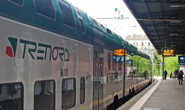 Varese: treni cancellati fino al pomeriggio, disagi anche in autostrada