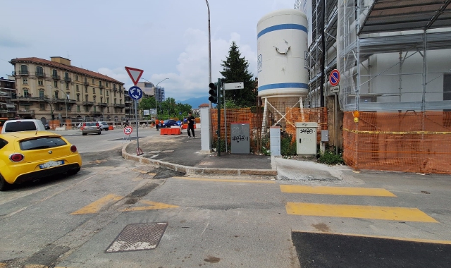 Varese, riaperta via Lazio