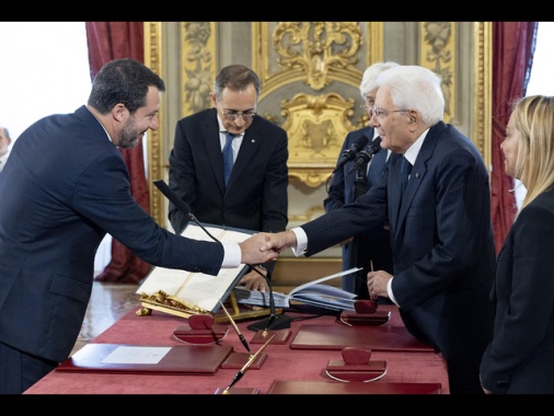 Salvini, rispetto Mattarella garante Carta che ripudia guerra