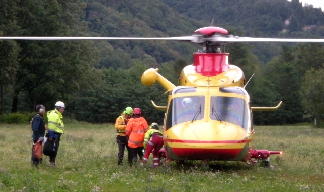 L’elisoccorso è intervenuto sul Sasso del Ferro (foto Archivio)