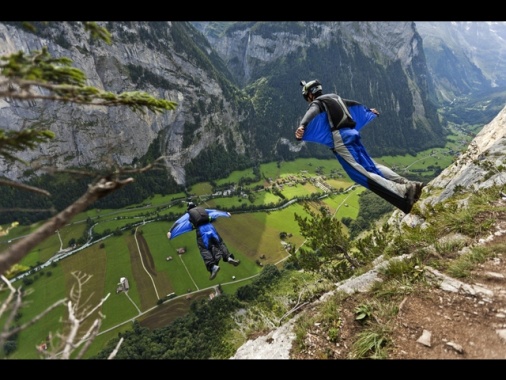 Si lancia dal Piz da Lech, base jumper muore in Val Badia