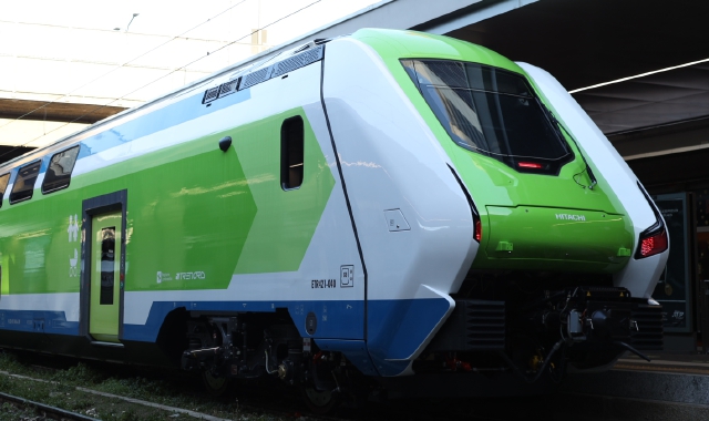 I treni straordinari saranno attivati tra le stazioni di Varese Nord e Laveno Mombello Lago (foto Archivio)