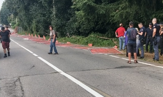 Gli attivisti sono entrati nuovamente nel cantiere questa mattina