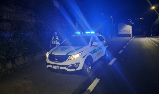 Controlli notturni della Polizia locale a Lavena Ponte Tresa