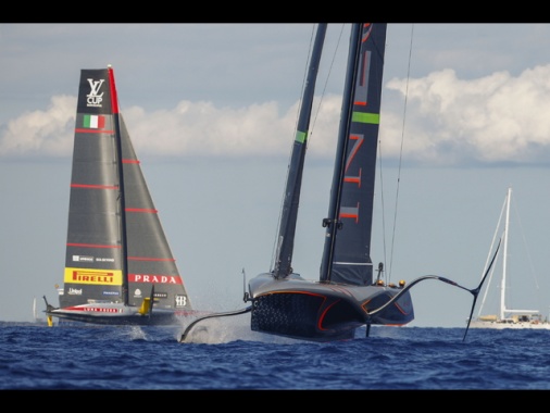 Finale Vuitton Cup: squalificata Luna Rossa, Ineos va 2-1